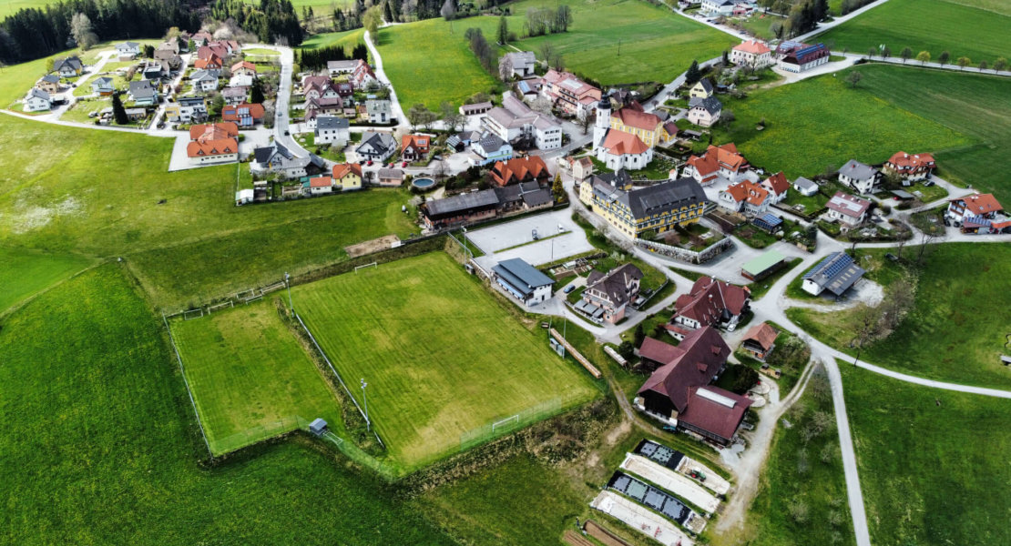 Miesenbach Drohne Maderbacher