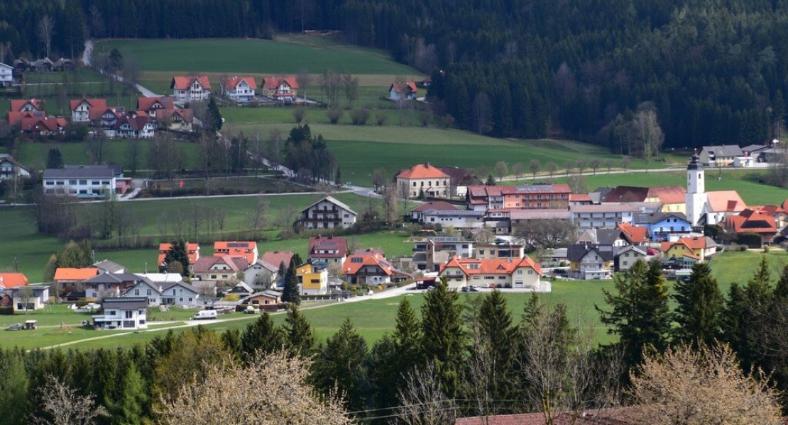 Miesenbach Frühling aus der Hinterleiten