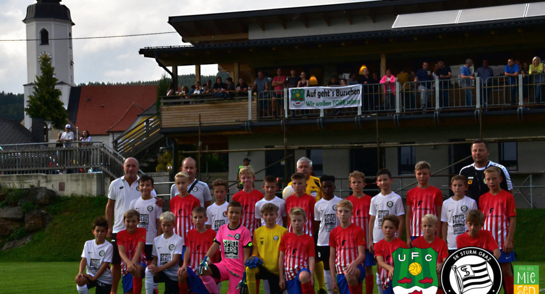 Miesenbach gegen SK Sturm (7)