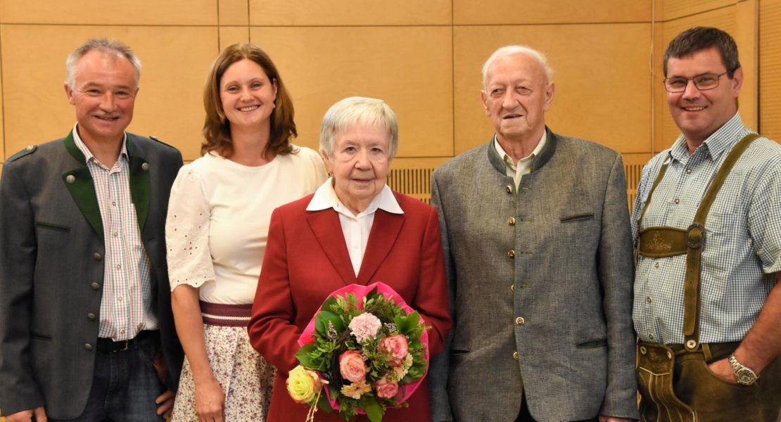 Die Gemeinde Miesenbach gratuliert