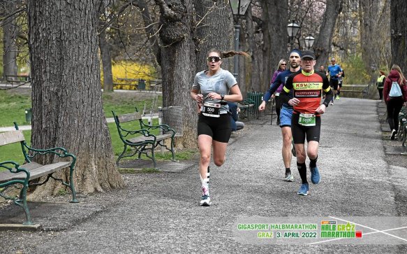 Selina Kölbl mit Top-Ergebnis am Grazer Halbmarathon 2022